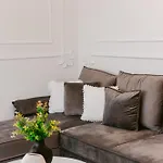 아파트 Luxury Rooftop In Astir 티라나
