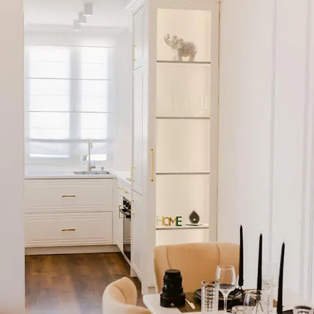 Luxury Rooftop In Astir Apartmán Tirana