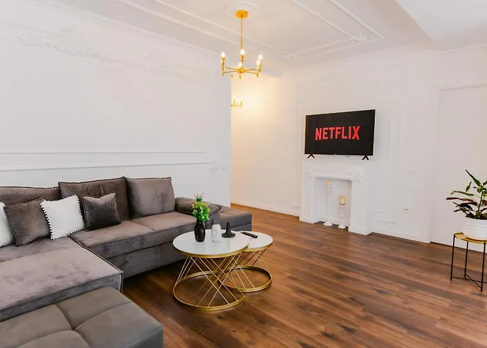 Luxury Rooftop In Astir アパート