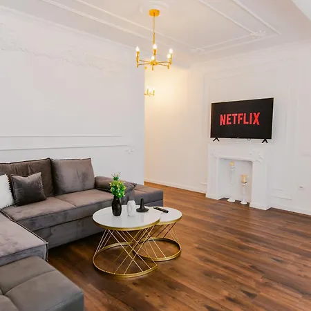 Luxury Rooftop In Astir Apartman