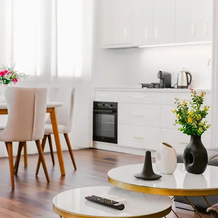 Luxury Rooftop In Astir Apartment *