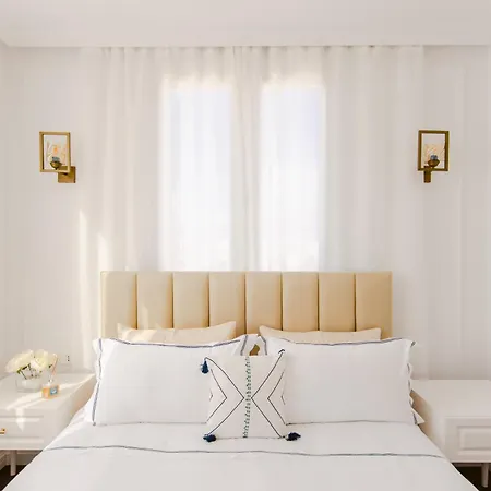 Luxury Rooftop In Astir Apartment *