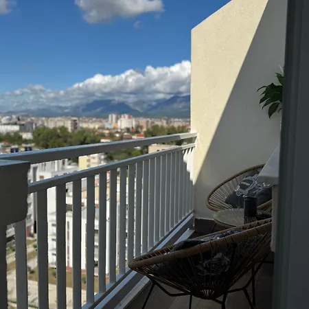 Apartment Luxury Rooftop In Astir *