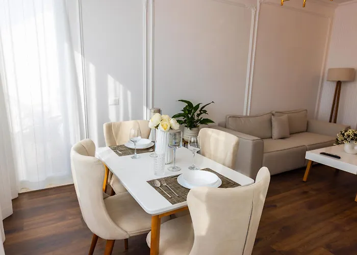 Luxury Rooftop In Astir Lejlighed Tirana